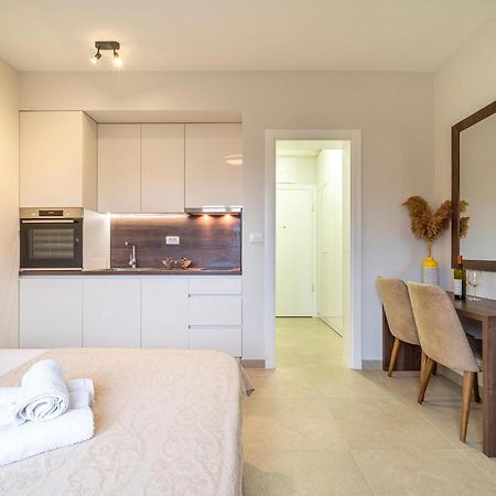 Studio Apartment N2 Tivat Exterior photo