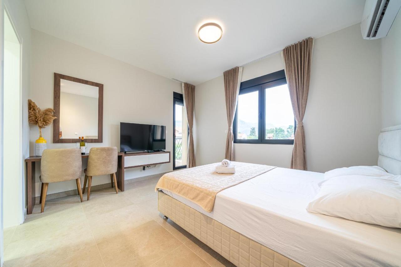 Studio Apartment N2 Tivat Exterior photo